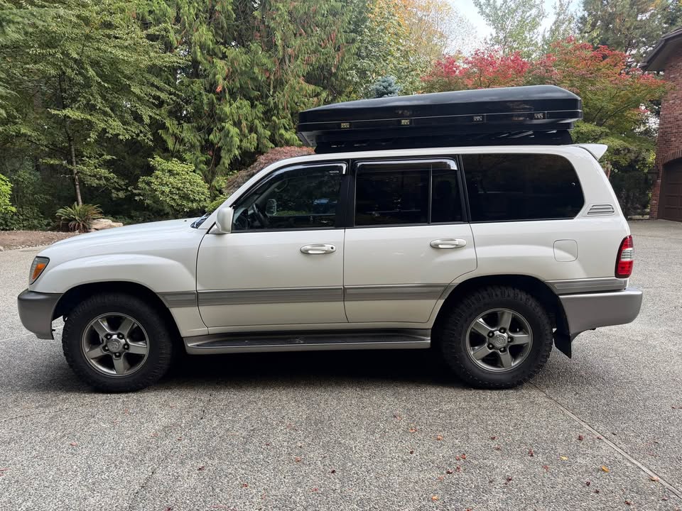 2007 Toyota Landcruiser in Woodinville, WA (photo 2) — photo 2