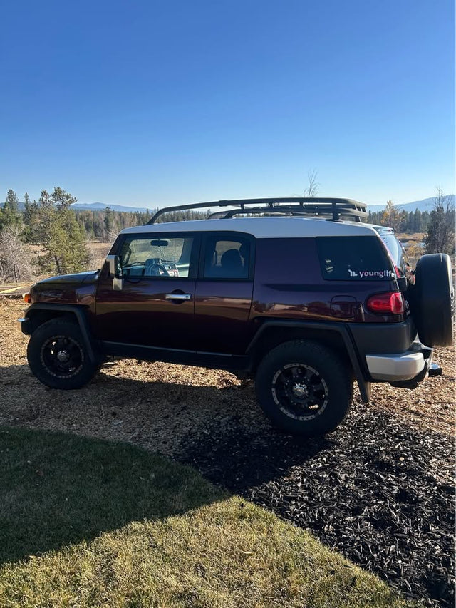 2007 Toyota FJ Cruiser · Sport Utility 2D — photo 2