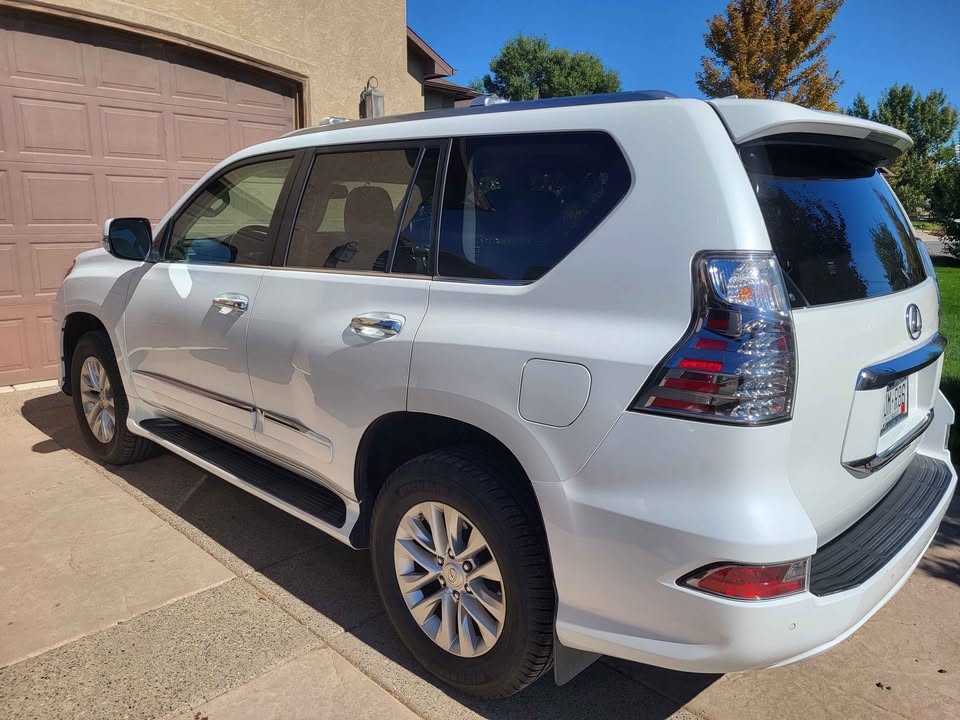 2017 Lexus GX · GX 460 Luxury Sport Utility 4D in Fruita, CO (photo 2) — photo 2