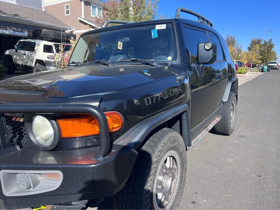 Toyota FJ Cruiser TRD Special Edition 6 Speed Manual in Denver, CO (photo 2) — photo 2