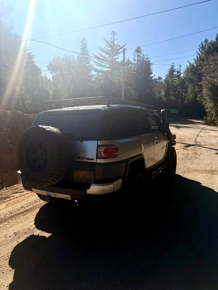 2007 Toyota FJ Cruiser · Sport Utility 2D in Scotts Valley, CA (photo 2) — photo 2