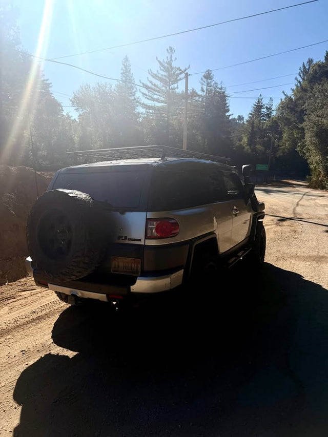 2007 Toyota FJ Cruiser · Sport Utility 2D — photo 2