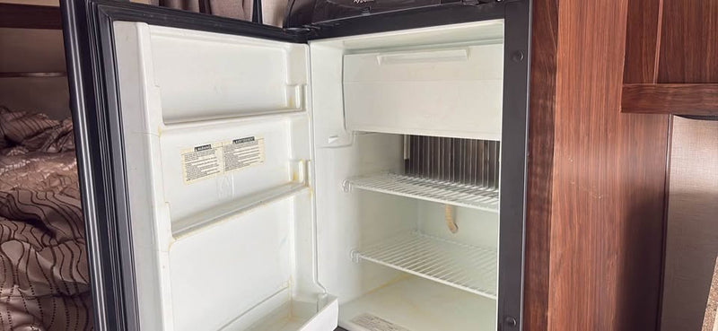 2019 Palomino Backpack Edition HS-750 Truck Camper in Mesa, AZ (photo 2) — photo 2