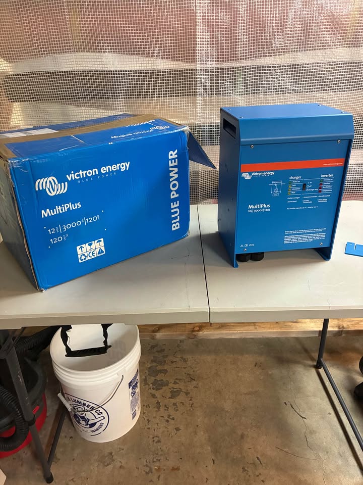 VICTRON 120/30 Inverter/Charger in Poulsbo, WA (photo 2) — photo 2