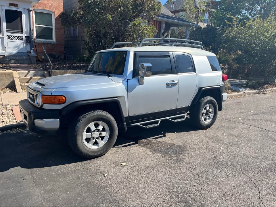2007 Toyota FJ Cruiser in Denver, CO (photo 2) — photo 2