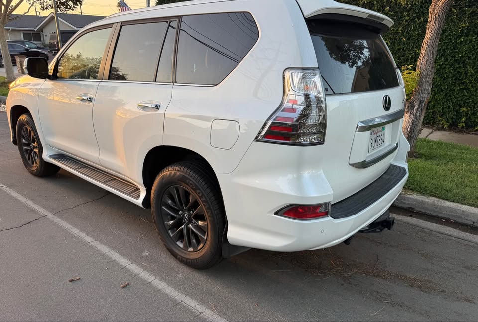 2020 Lexus GX · GX 460 Luxury Sport Utility 4D in Los Angeles, CA (photo 2) — photo 2