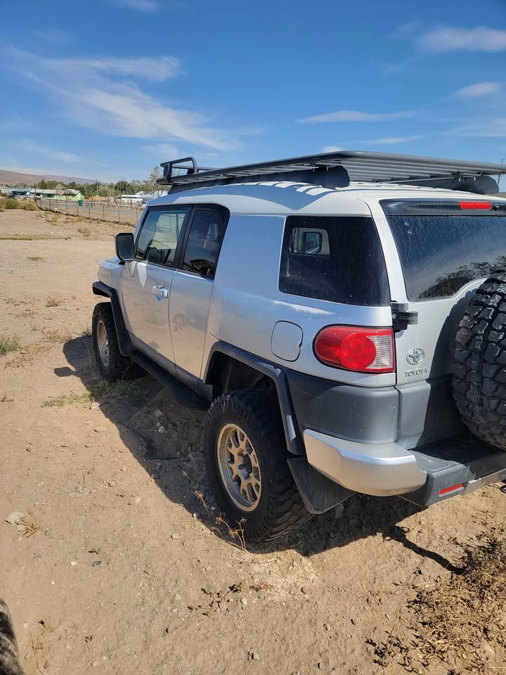 2007 Toyota FJ Cruiser in Silver Springs, NV (photo 2) — photo 2