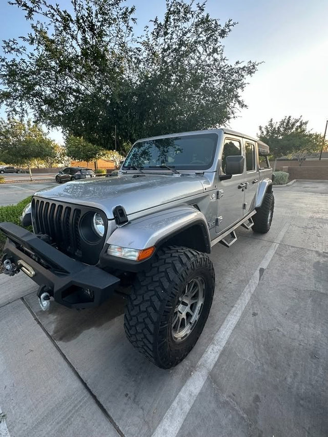2021 Jeep Gladiator - Overland — photo 2