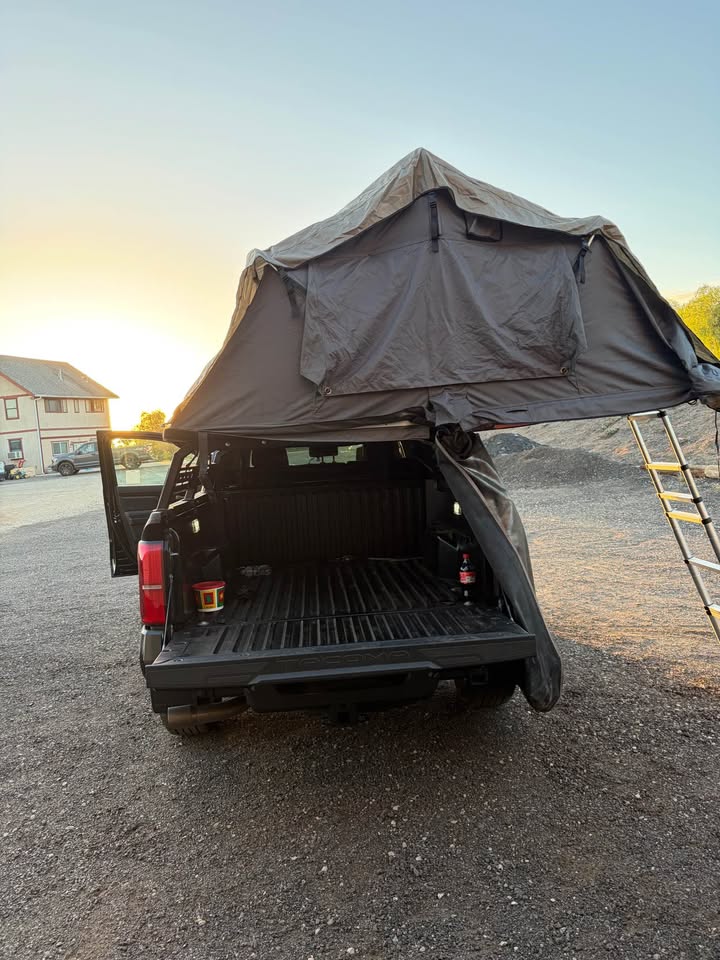 Overland nomadic 3 gen 1 (with truck rack) in San Diego, CA (photo 2) — photo 2