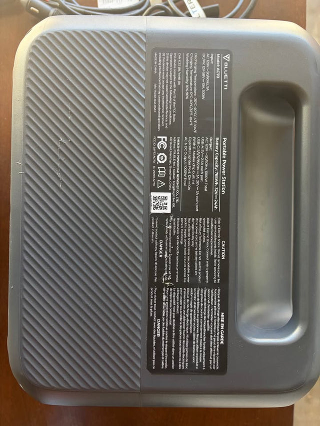 Bluetti AC70 1000w power bank — photo 2