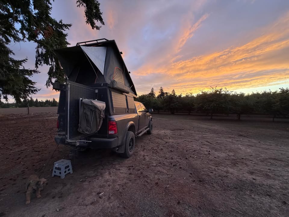 AluCab Canopy Camper in Lebanon, OR (photo 2) — photo 2