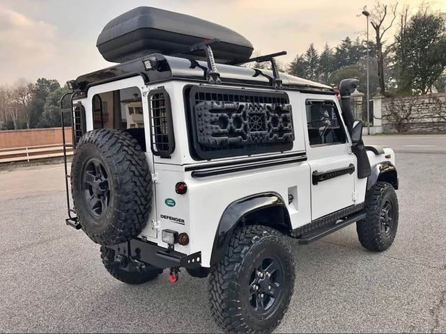 1998 Land Rover Defender 90 · Sport Utility 2D — photo 2