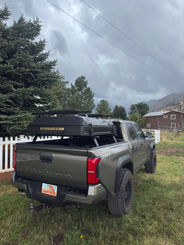 Roofnest Condor 2 Air Rooftop Tent + Crossbars — photo 2