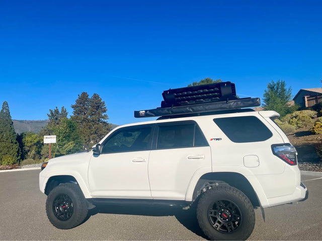 2017 Toyota 4Runner · TRD Off-Road Premium Sport Utility 4D — photo 2