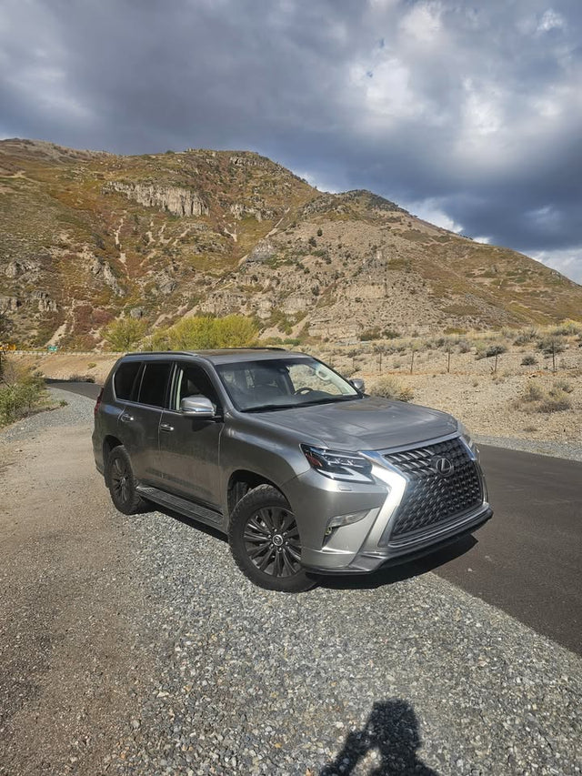 2021 Lexus GX 460 PREMIUM — photo 2