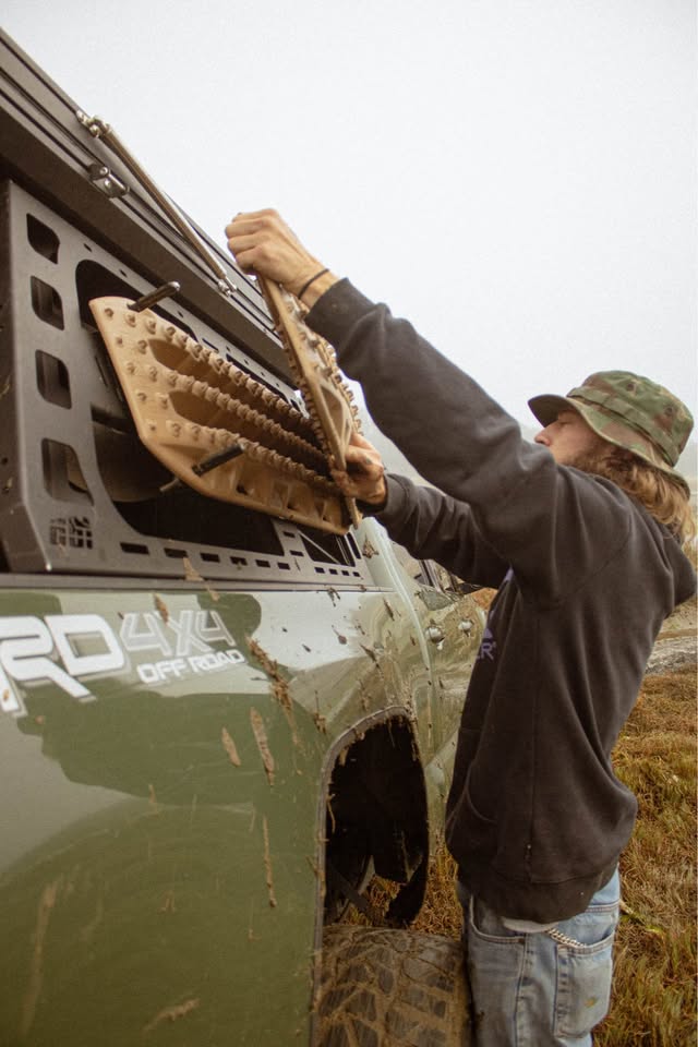 MAXTRAX MK2 TRACTION BOARDS — photo 2
