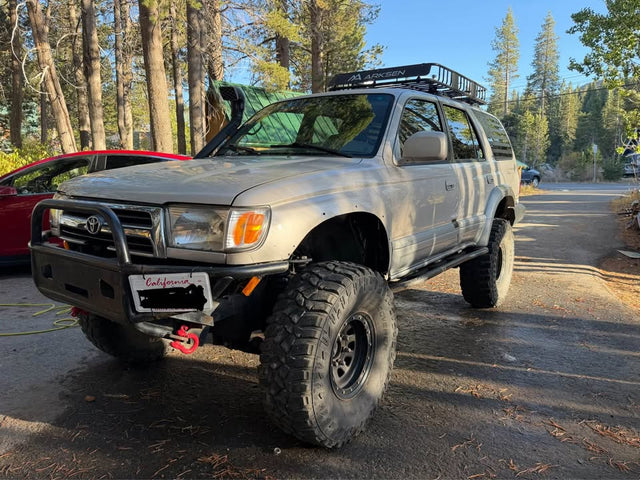 2000 Toyota 4Runner · SR5 Premium Sport Utility 4D — photo 2