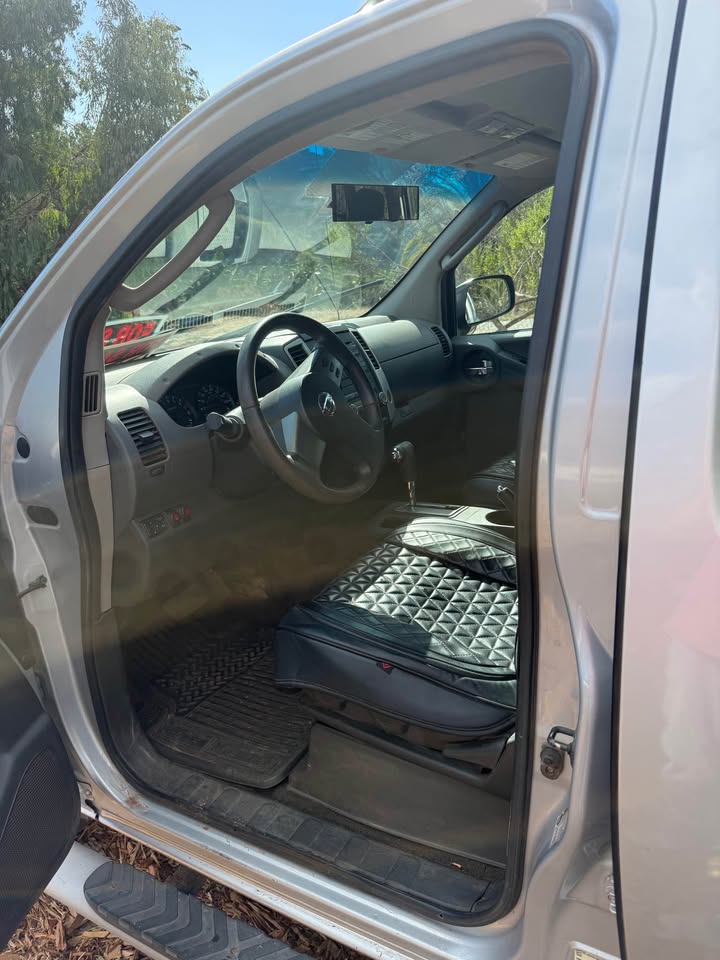 2011 Nissan Xterra · PRO-4X Sport Utility 4D in Ventura, CA (photo 2) — photo 2