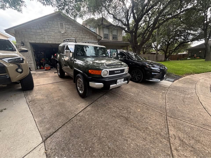 2011 Toyota FJ Cruiser · Sport Utility 2D in Helotes, TX (photo 2) — photo 2