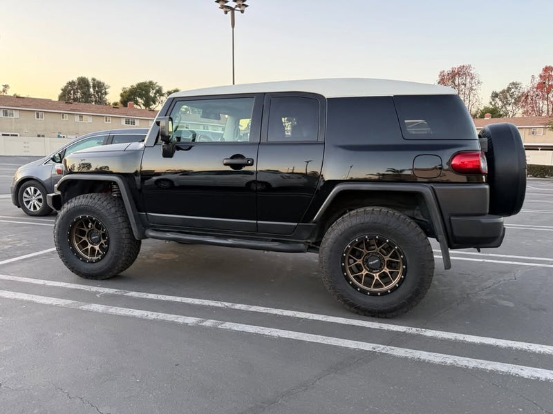 2012 Toyota FJ Cruiser 4WD in Huntington Beach, CA (photo 2) — photo 2