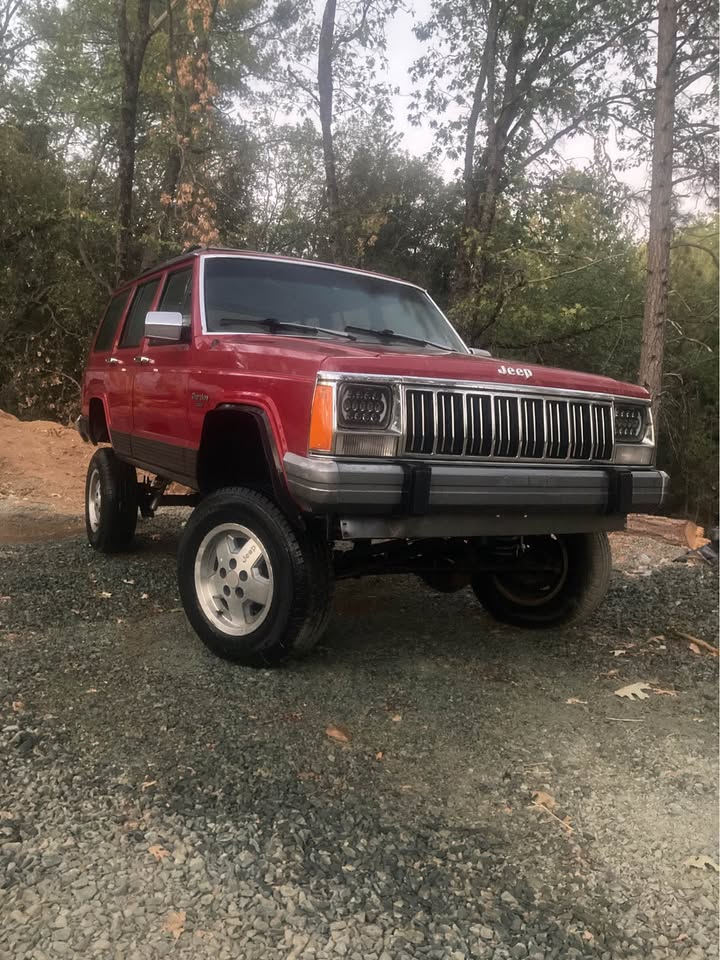1992 Jeep Cherokee · Laredo in Fiddletown, CA (photo 2) — photo 2