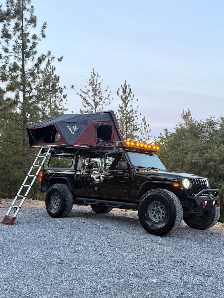 2020 Jeep Gladiator · Sport S Pickup 4D 5 ft in Placerville, CA (photo 2) — photo 2
