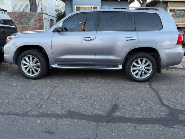 2010 Lexus LX · LX 570 Sport Utility 4D — photo 2