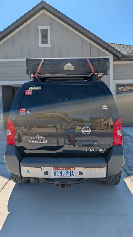 2011 Nissan Xterra · PRO-4X Sport Utility 4D — photo 2