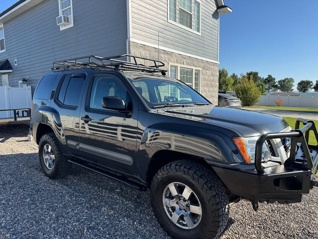 2012 Nissan Xterra Pro-4X 6-Speed Manual — photo 2