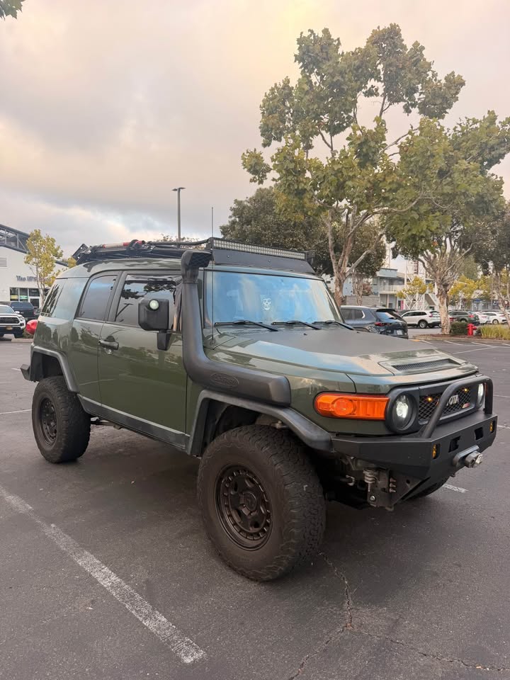 2011 Toyota FJ Cruiser Trail Teams in Oakland, CA (photo 2) — photo 2