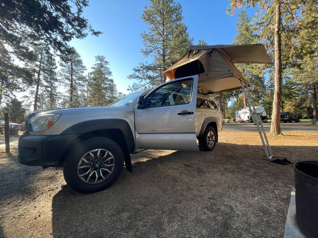 Smittybilt Rooftop Tent — photo 2
