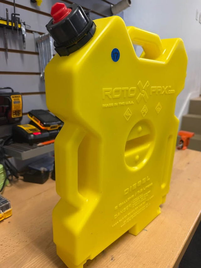 Brand new RotoPax diesel gas can with mounting bracket — photo 2