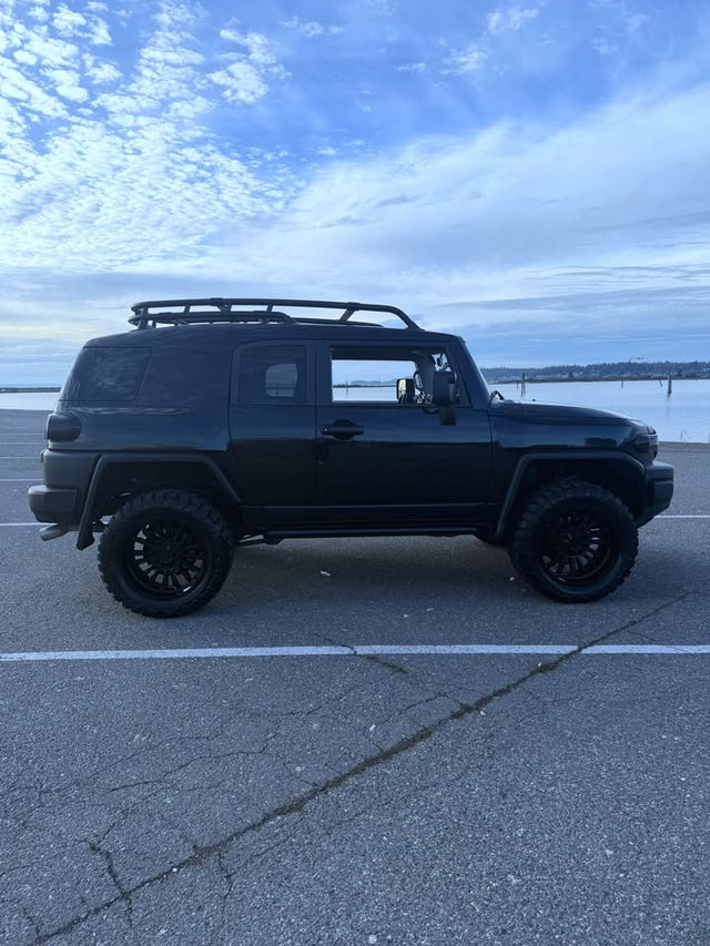 2007 Toyota FJ Cruiser — photo 2