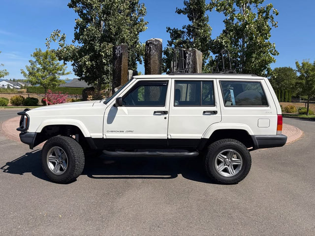 1999 Jeep Cherokee · Classic Sport Utility 4D — photo 2