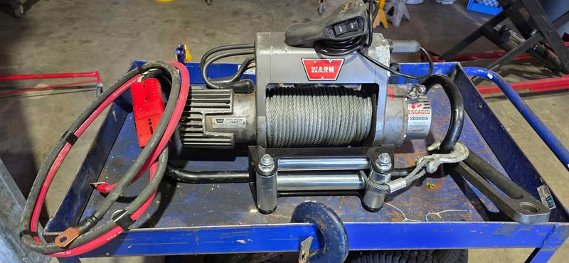 9000 lb Warn Winch in Marysville, WA (photo 2) — photo 2