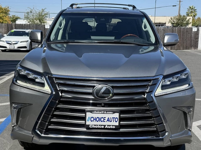 2021 Lexus LX 570 — photo 2