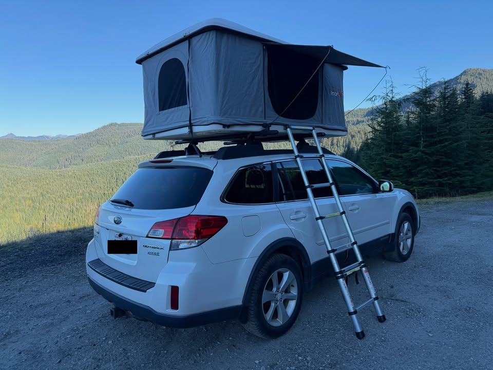 Roofnest Sparrow Hardshell Rooftop Tent – Very Good Condition in Seattle, WA (photo 2) — photo 2