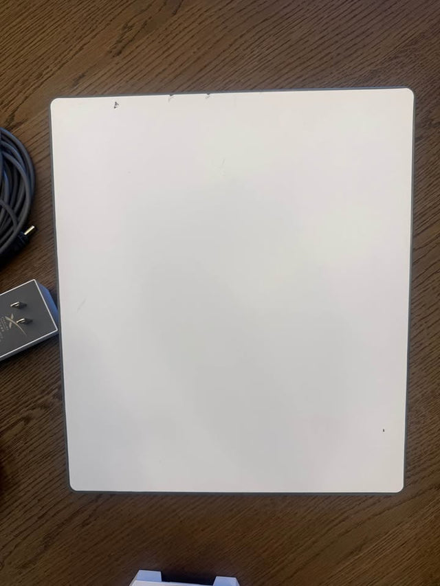 Starlink Mini Kit – Portable Satellite Internet, Lightly Used — photo 2