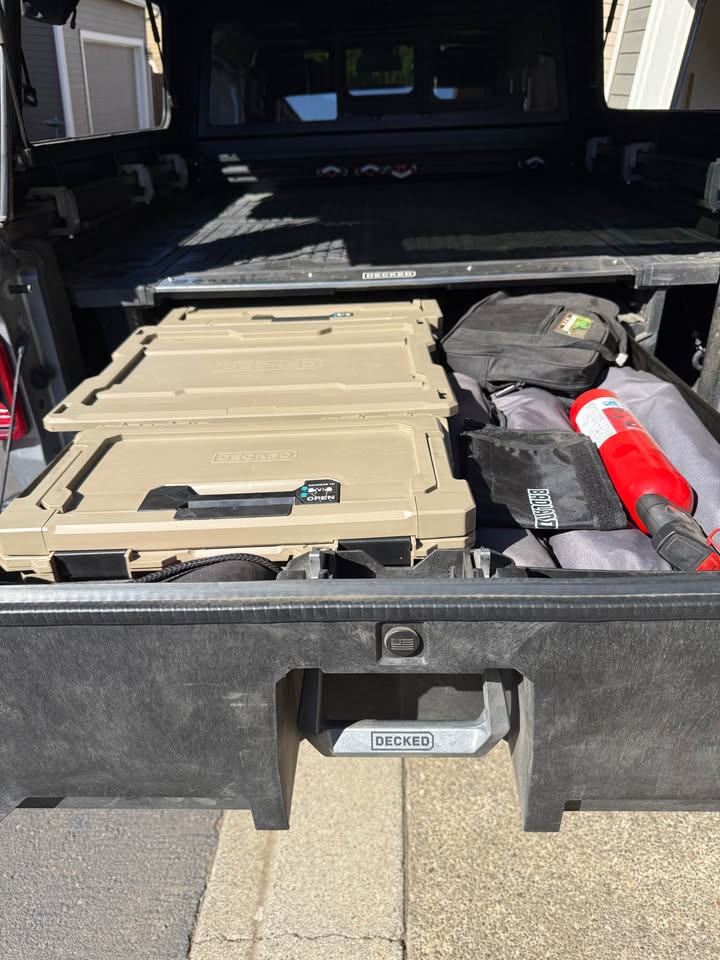 DECKED Single Drawer System – Jeep Gladiator 5’ Bed in Wilsonville, OR (photo 2) — photo 2