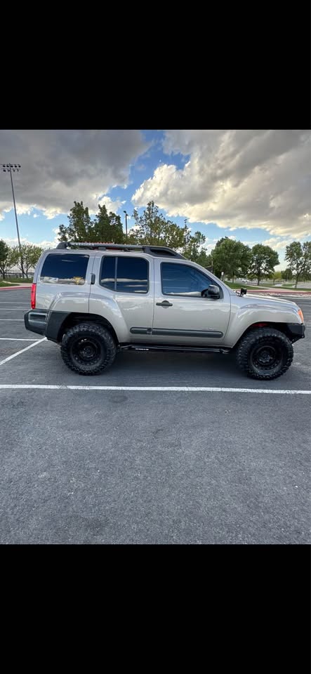2008 Nissan Xterra · Off-Road Sport Utility 4D — photo 2