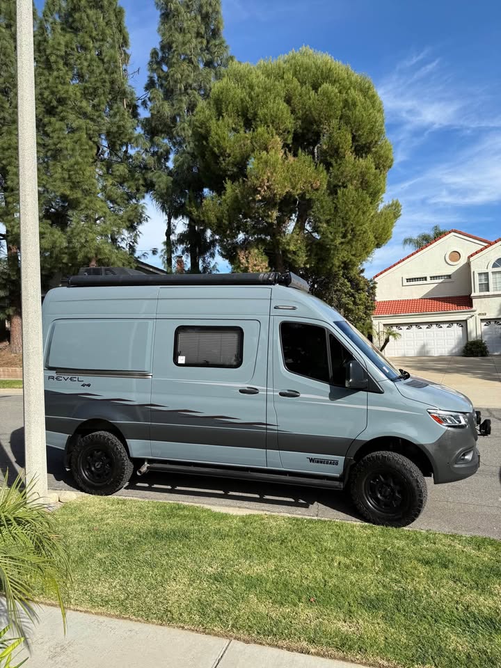 2021 Mercedes-Benz Revel · 4x4 in Yorba Linda, CA (photo 2) — photo 2