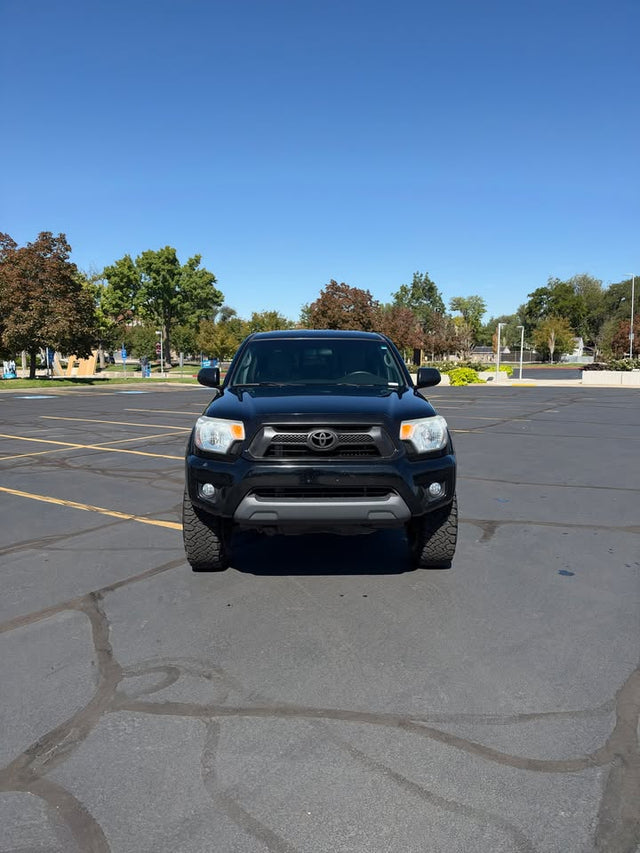 2014 Toyota Tacoma Double Cab TRD Off-Road — photo 2