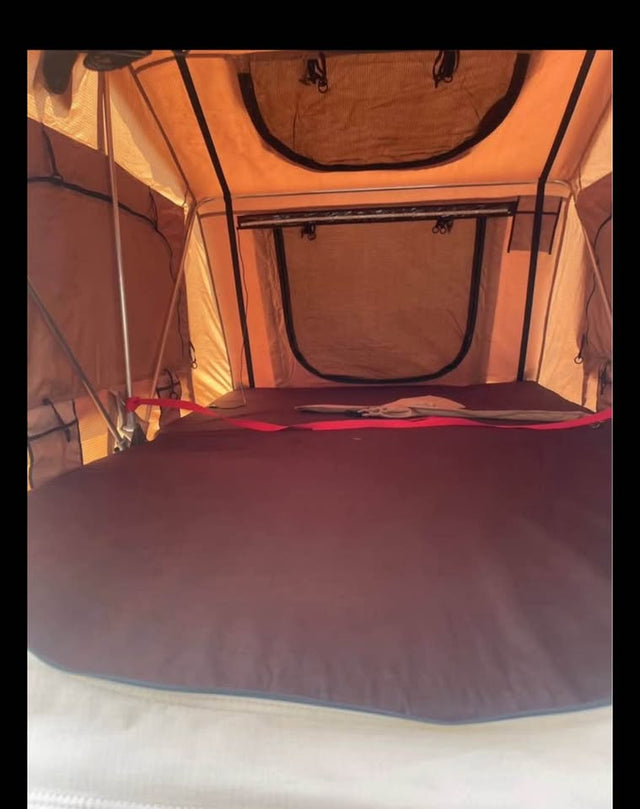 Smittybilt rooftop tent — photo 2