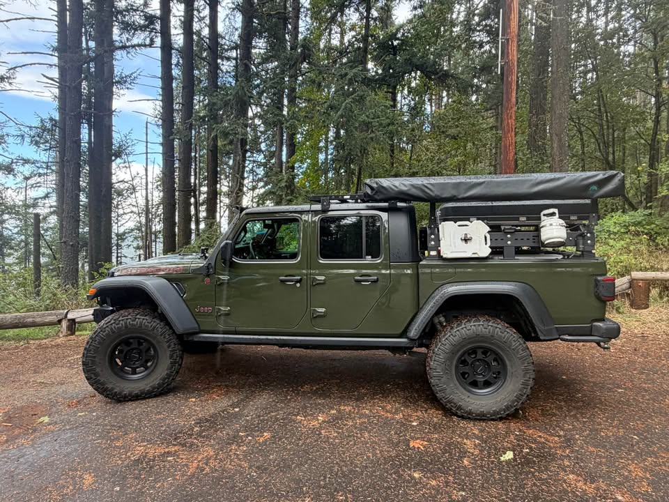 2023 Jeep Gladiator · Rubicon Pickup 4D 5 ft in Eugene, OR (photo 2) — photo 2