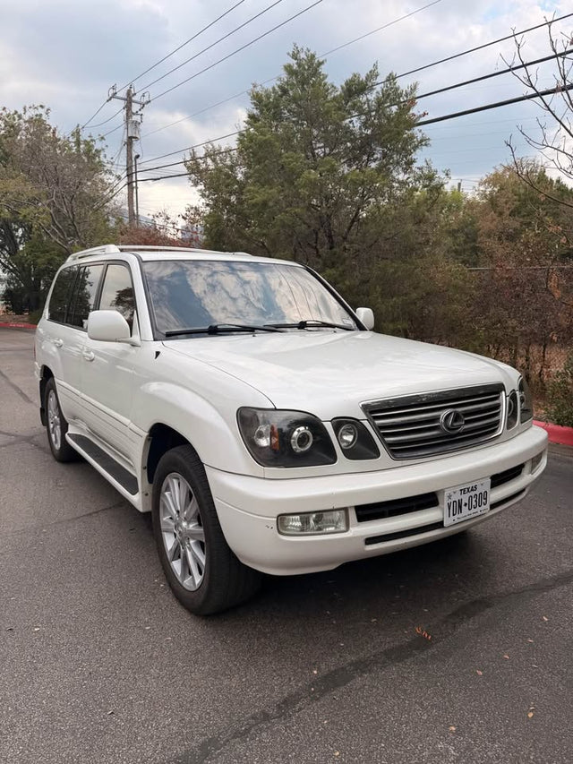 2003 Lexus LX · LX 470 Sport Utility 4D — photo 2