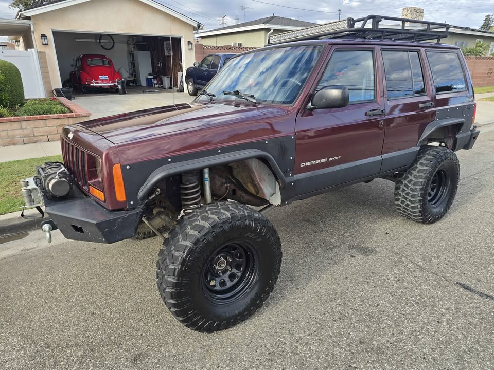 2000 Jeep Cherokee · Sport SUV 4D in Buena Park, CA (photo 2) — photo 2
