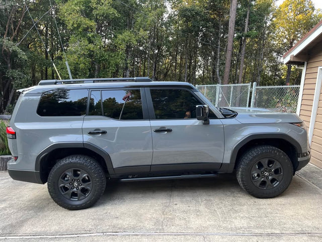2025 Lexus GX · GX550 — photo 2