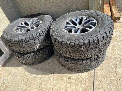 BFGoodrich All-Terrain T/A KO2 LT315/70R17 4 tires and wheels