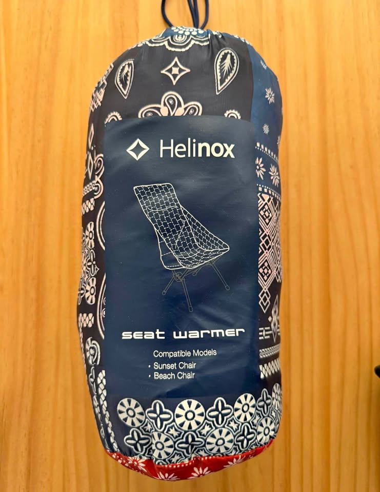 Helinox High-Back Seat Warmer (Blue Pattern) – Like New in Los Angeles, CA (photo 1) — photo 1