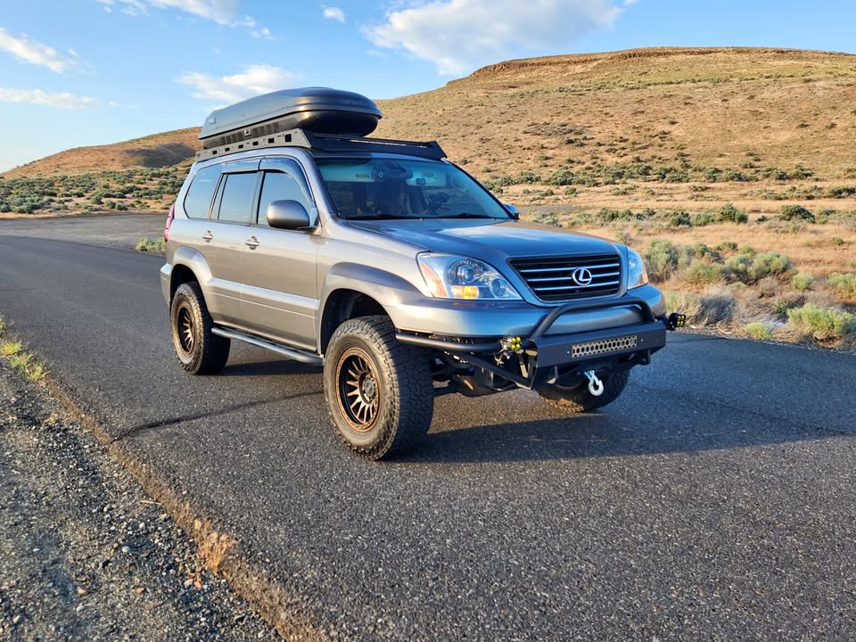 2004 Lexus gx470 in Kirkland, WA (photo 1) — photo 1
